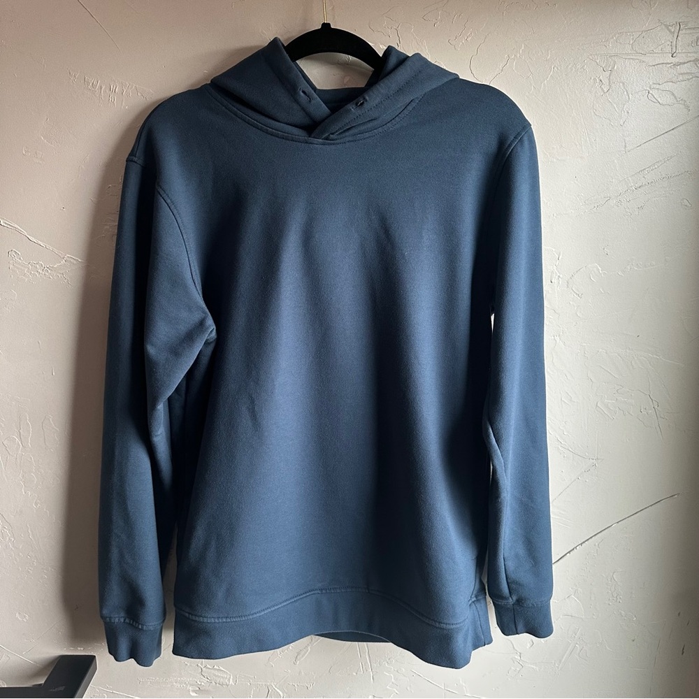 Cuts Men's Minimalist Blue Pullover‎ Hoodie Modern Athleisure Sz M Comfy